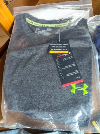 Camiseta Under Armour Gris Talla L