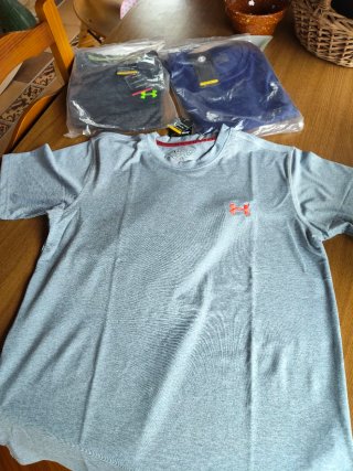 Camiseta Under Armour Gris Talla L