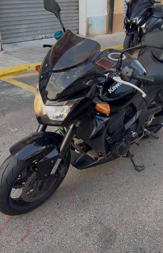 Kawasaki Z750 Negra