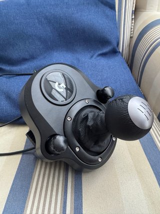 Volante Logitech G29 + Palanca Cambios PS4/PS3