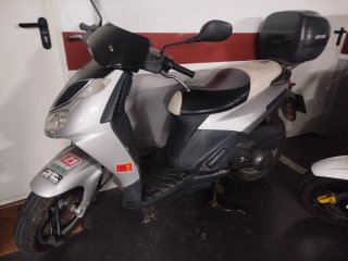 Aprilia Sport City 125cc Maxi Scooter