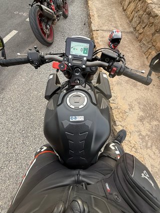 Honda CB650R 2024 Negra (A2)