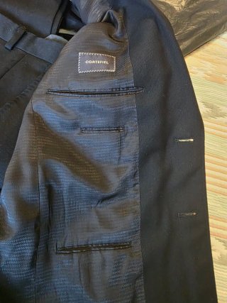 Traje caballero, corte joven, negro