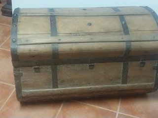 Baúl Antiguo de Viaje Madera y Metal