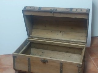 Baúl Antiguo de Viaje Madera y Metal