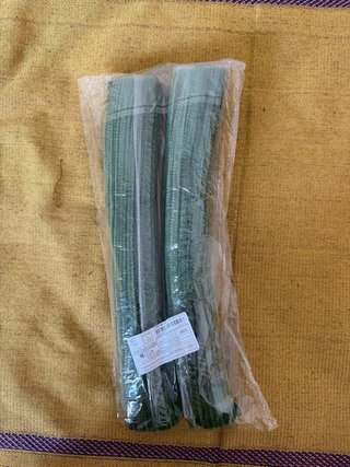 Manualidades: Limpiapipas Amarillos y Morados