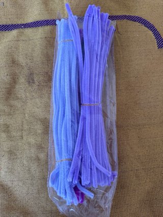 Manualidades: Limpiapipas Amarillos y Morados