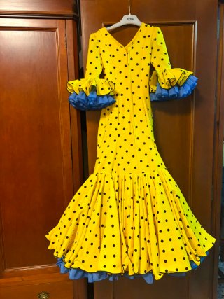 Traje Flamenca Amarillo Lunares Negros