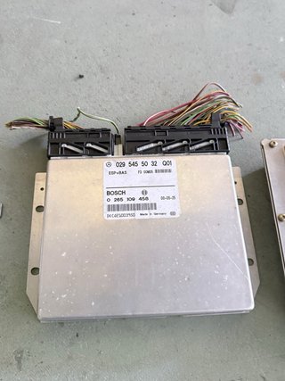 Centralita Motor y Airbag Mercedes W210