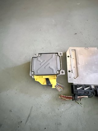 Centralita Motor y Airbag Mercedes W210