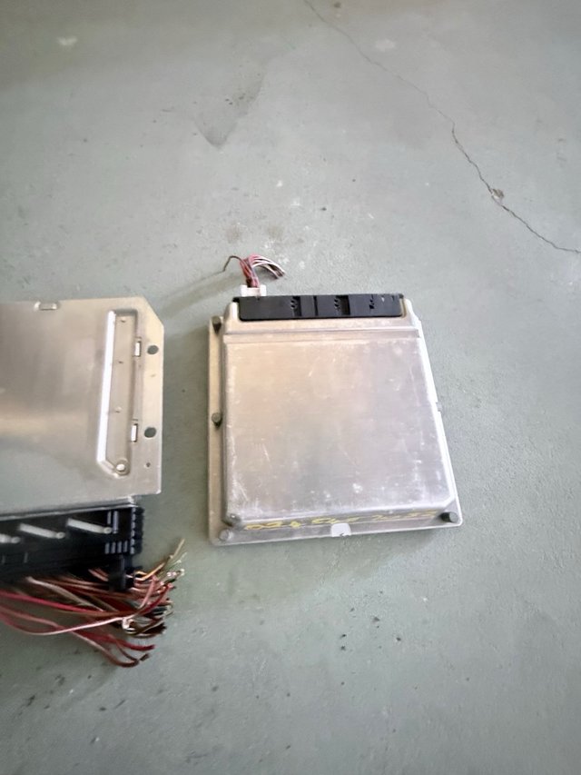 Centralita Motor y Airbag Mercedes W210