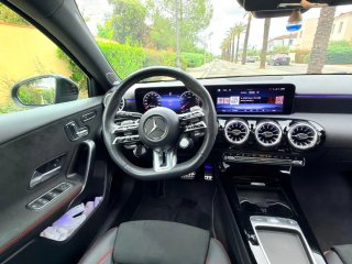 Mercedes-Benz Clase A 35 2023. Sólo 6850 KM!