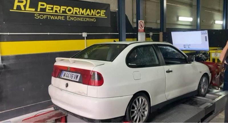 Seat   Cordoba  1998 - foto 1