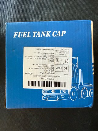 Tapa depósito gasoil con llaves