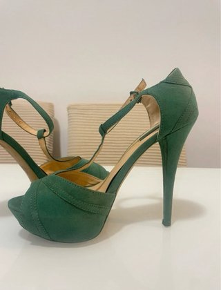 Sandalias verdes Lefties Tacon Talla 38