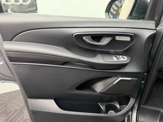 Mercedes Clase V300d 239cv AMG LINE 2019
