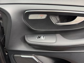 Mercedes Clase V300d 239cv AMG LINE 2019