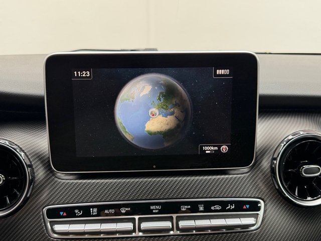 Mercedes Clase V300d 239cv AMG LINE 2019