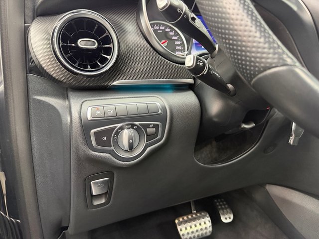 Mercedes Clase V300d 239cv AMG LINE 2019