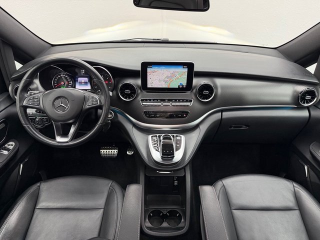 Mercedes Clase V300d 239cv AMG LINE 2019