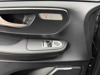Mercedes Clase V300d 239cv AMG LINE 2019