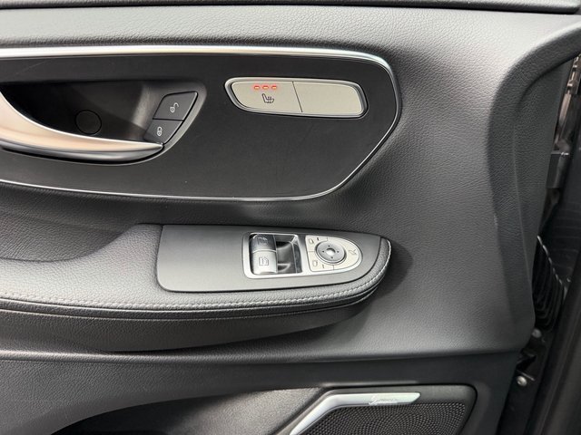 Mercedes Clase V300d 239cv AMG LINE 2019