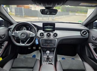 Mercedes-Benz GLA 2016