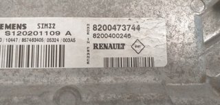 Renault 318009 8200473744 centralita motor clio ii