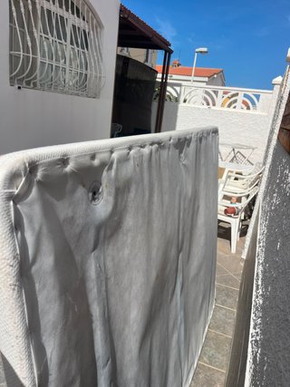 Base tapizada 150x200 cm con 6 patas