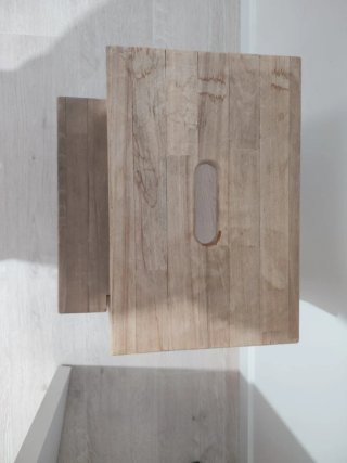 Escalera de madera con asa