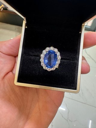 Sortija Oro Blanco Zafiro y Diamantes