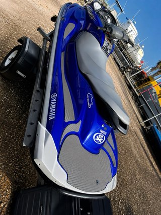 Yamaha SHO 175 horas con remolque