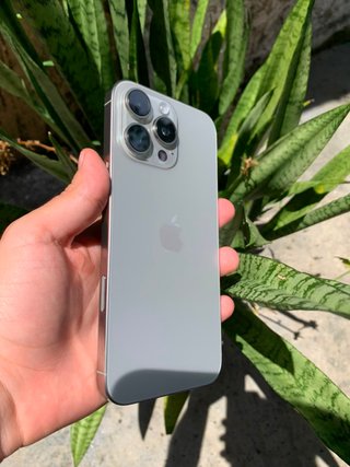 iPhone 16 Pro Max Plata