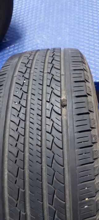 215/60 R17 96H