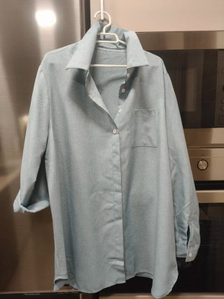Camisa azul mar XL nueva es larguita