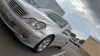 Mercedes-Benz Clase C 2004