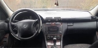 Mercedes-Benz Clase C 2004