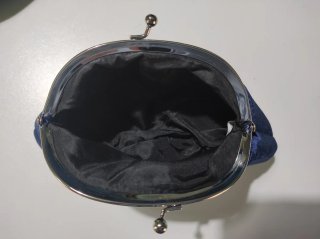 Pochette blu in velluto