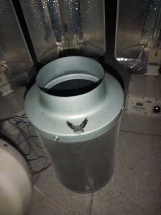 Filtro aire y extractor super silencioso.