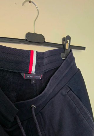 Tommy Hilfiger, bermuda blu e rosso
