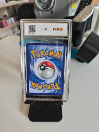 Carta Pokémon Ambipom NXR 9.5 gradeada