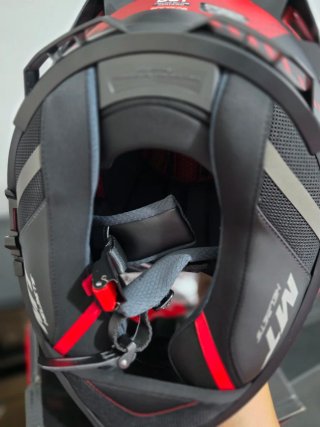 Casco MT Thunder 4 SV Luminence D5 Matt