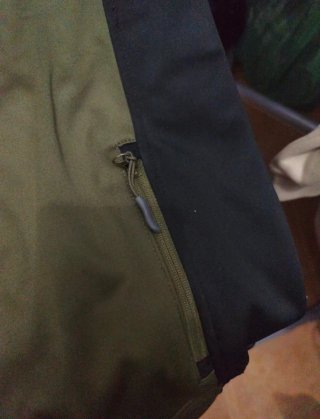 Chaqueta impermeable,verde y negra