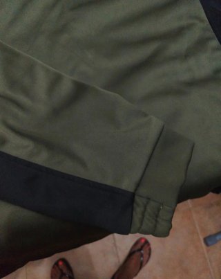 Chaqueta impermeable,verde y negra