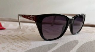 Gafas de sol Guess Negras