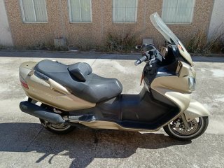 Suzuki burgman 650 EXECUTIVE