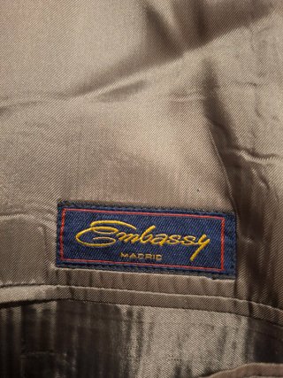 Chaqueta de traje hombre gris y negro