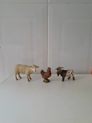 Lote 3 Schleich antiguos: Oveja, Cabra, Gallina