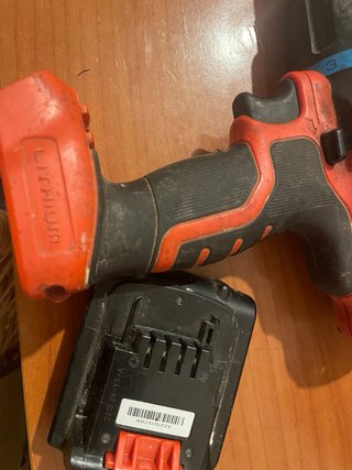 Taladro Black & Decker con Batería