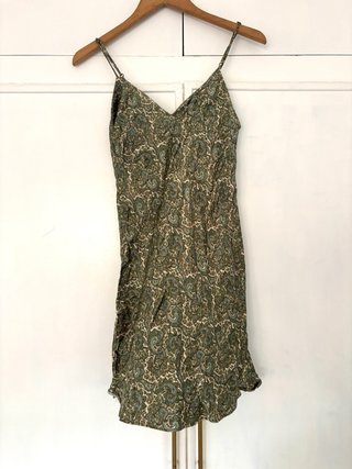 Vestido verde mini tirantes paisley